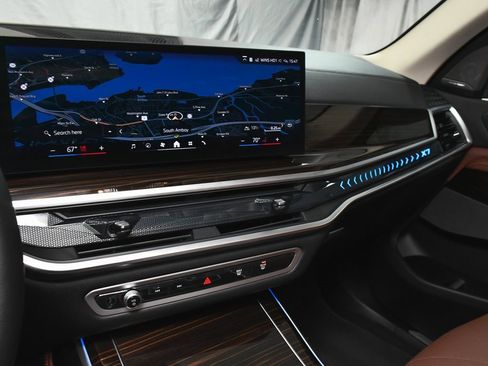 Used 2026 BMW X7 xDrive40i image 54