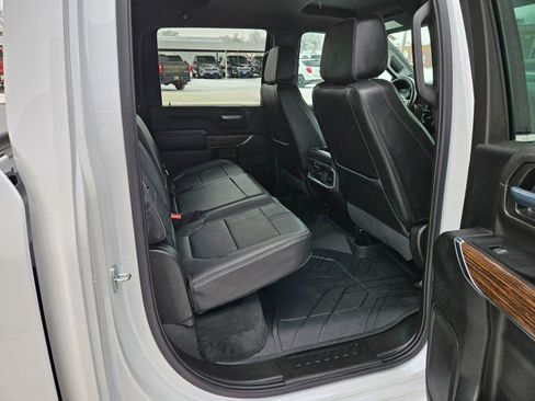 Used 2023 Chevrolet Silverado 3500 High Country image 24
