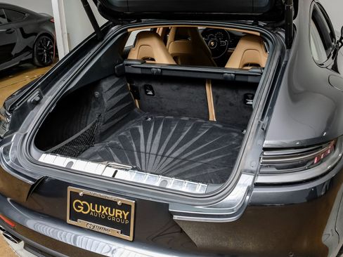 Used 2023 Porsche Panamera 4 Platinum Edition image 56