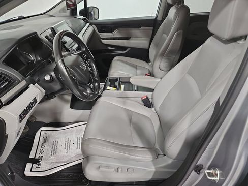 Used 2018 Honda Odyssey Elite image 9