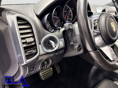 Used 2016 Porsche Cayenne Turbo image 11