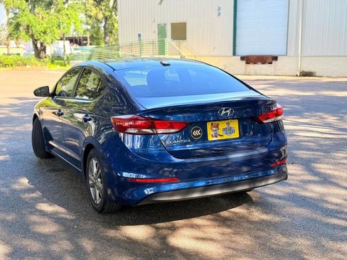 Used 2017 Hyundai Elantra SE FWD image 4