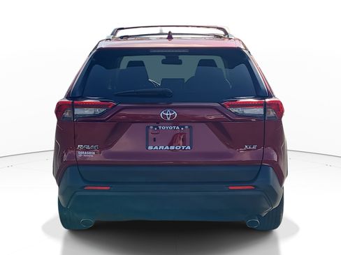Used 2019 Toyota RAV4 XLE image 5