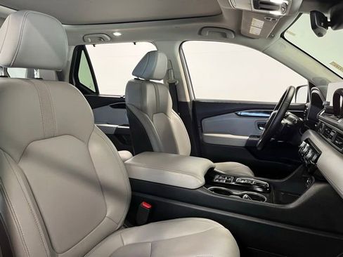 Used 2023 Honda Pilot Touring image 10