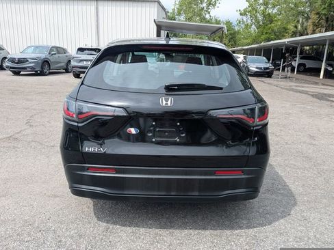 Used 2023 Honda HR-V LX image 5