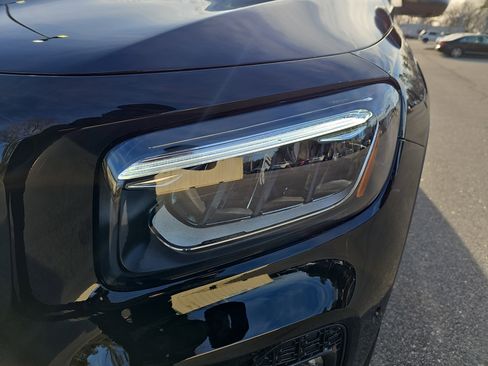 New 2026 Mercedes-Benz GLB 250 image 32