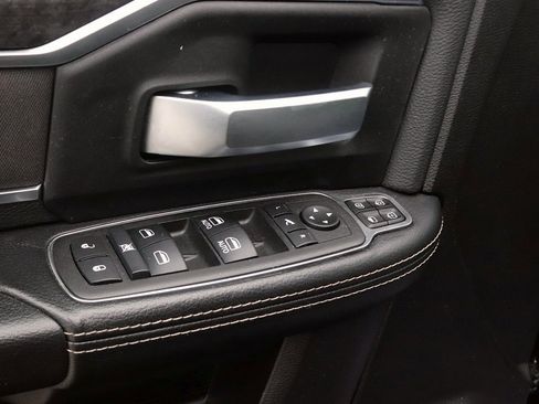 Used 2024 RAM 2500 Big Horn w/ Bed Utility Group image 12