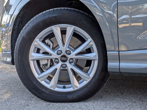 Used 2025 Audi Q3 2.0T Premium image 31