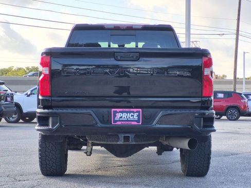 Used 2021 Chevrolet Silverado 2500 LTZ w/ LTZ Plus Package AWD/4WD image 7