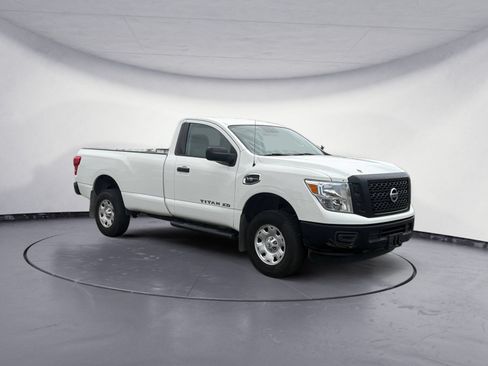 Used 2018 Nissan Titan S w/ HD Front GAWR Package AWD/4WD image 7