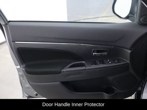Used 2025 Mitsubishi Outlander Sport AWD image 13