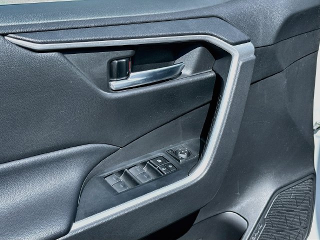 Certified 2023 Toyota RAV4 XLE AWD/4WD image 17