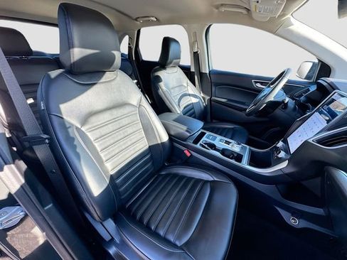 Used 2022 Ford Edge SEL w/ Convenience Package image 29