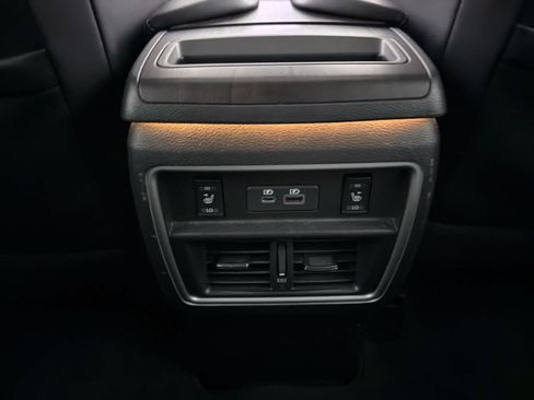 Used 2019 Nissan Murano Platinum FWD image 21