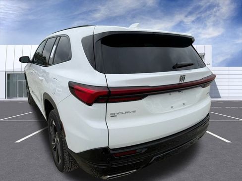 Used 2025 Buick Enclave Sport Touring image 12