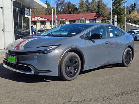 New 2026 Toyota Prius Plug-In Hybrid image 3