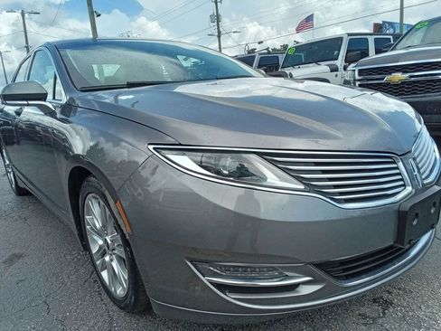 Used 2014 Lincoln MKZ AWD w/ Equipment Group 102A Reserve image 4