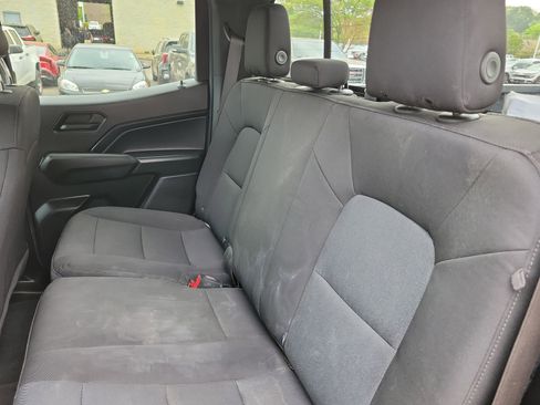 Used 2023 Chevrolet Colorado Trail Boss image 6