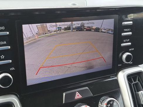 Used 2021 Kia Sorento LX FWD image 16