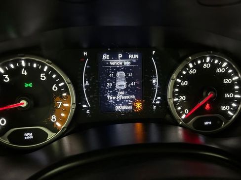 Used 2017 Jeep Renegade Altitude image 10