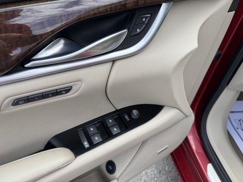 Used 2013 Cadillac XTS Premium AWD/4WD image 7