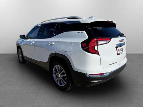 Used 2023 GMC Terrain SLT image 9