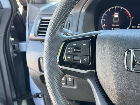 New 2026 Honda Ridgeline Black Edition image 9