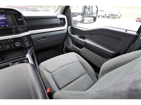 Used 2024 Ford F250 XLT w/ FX4 Off-Road Package image 12