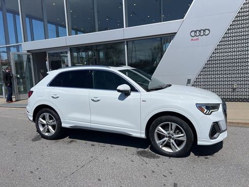 Used 2022 Audi Q3 2.0T Premium Plus image 11