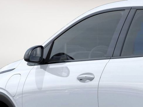 New 2027 Chevrolet Bolt LT w/ Comfort Package image 12