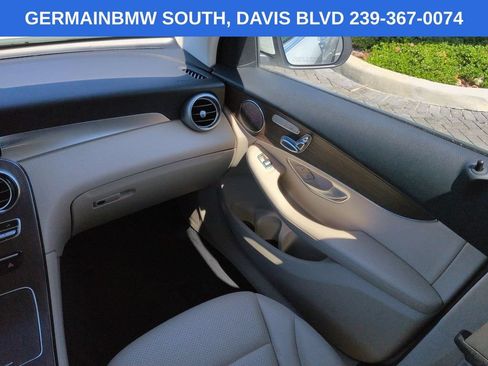 Used 2022 Mercedes-Benz GLC 300 image 19