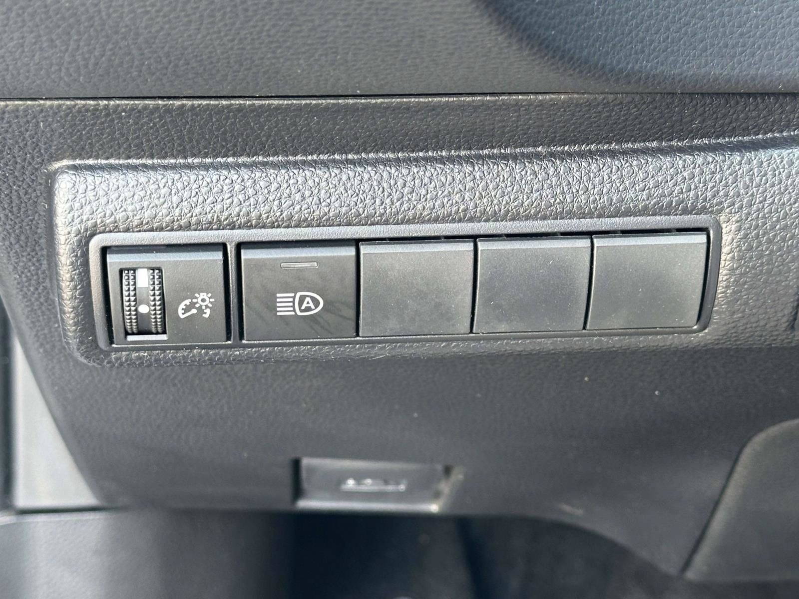 Used 2024 Toyota Corolla LE FWD image 21