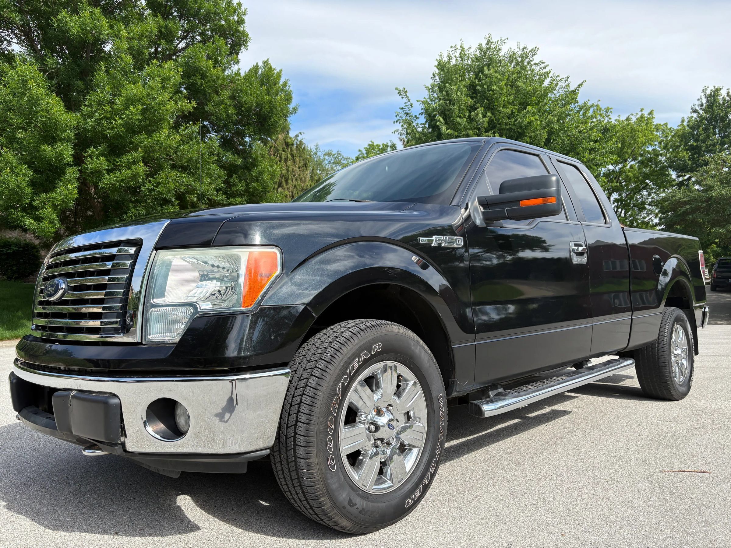 Used 2010 Ford F150 XLT AWD/4WD image 1
