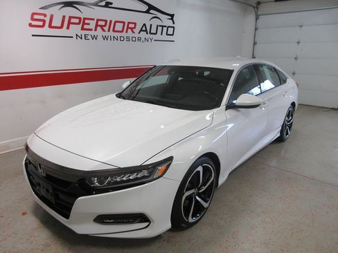 Used 2019 Honda Accord Sport image 9