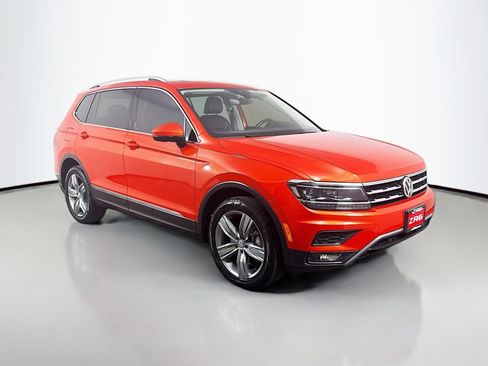 Used 2018 Volkswagen Tiguan SEL Premium AWD/4WD image 7