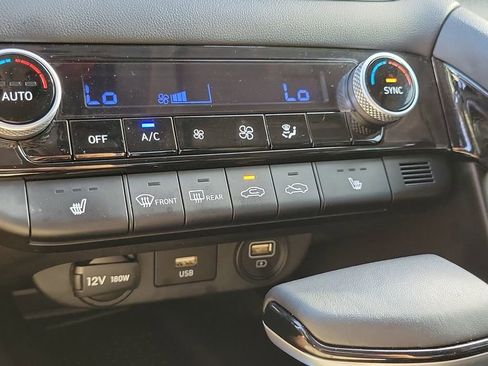 Certified 2023 Hyundai Elantra SEL w/ Convenience Package image 29