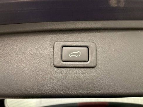 Used 2017 Subaru Outback 2.5i Premium AWD/4WD image 7