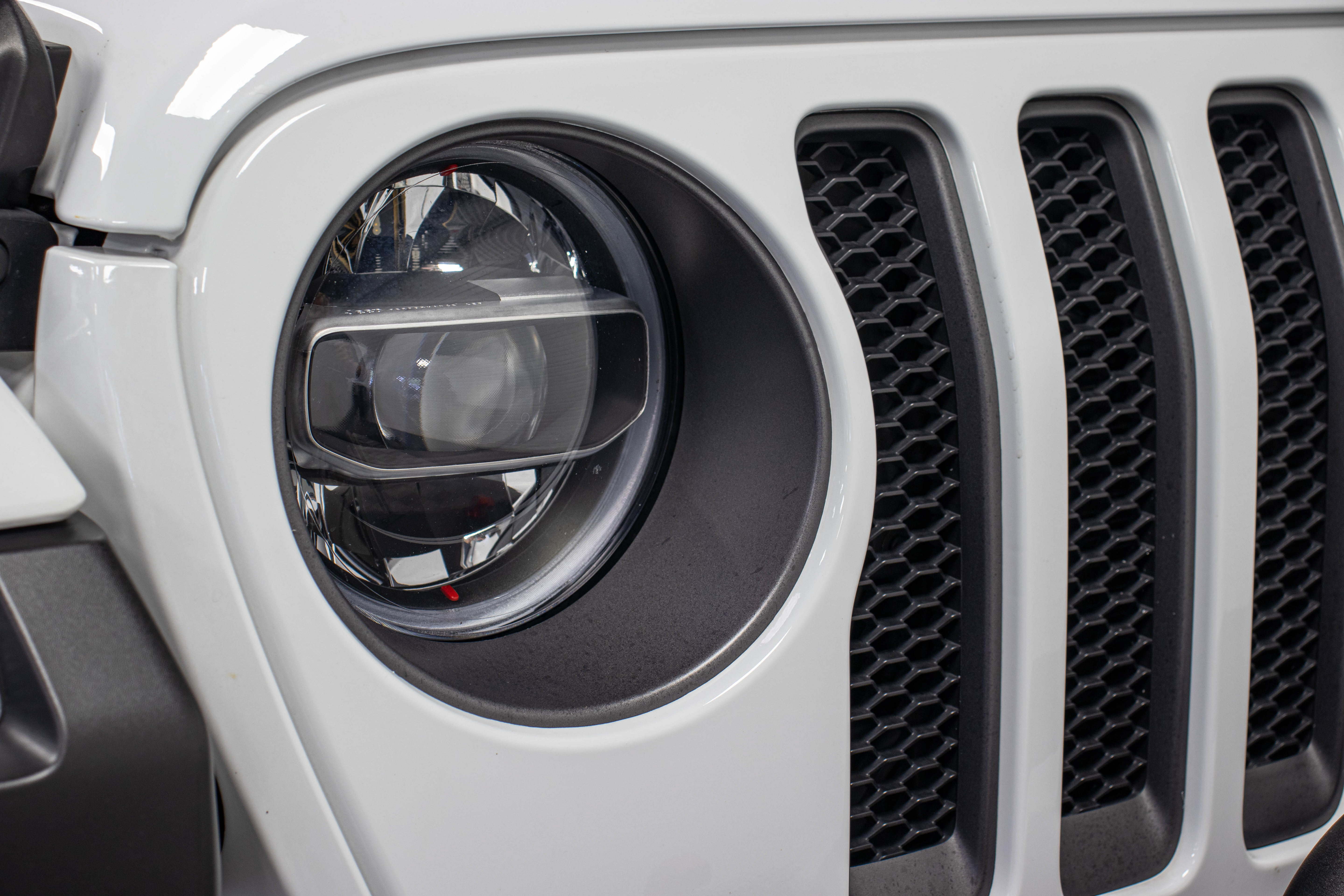 Used 2021 Jeep Wrangler Unlimited Rubicon w/ Steel Bumper Group AWD/4WD image 11