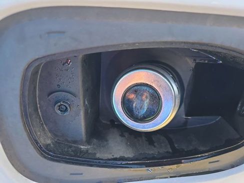 Used 2023 Jeep Compass Latitude image 15