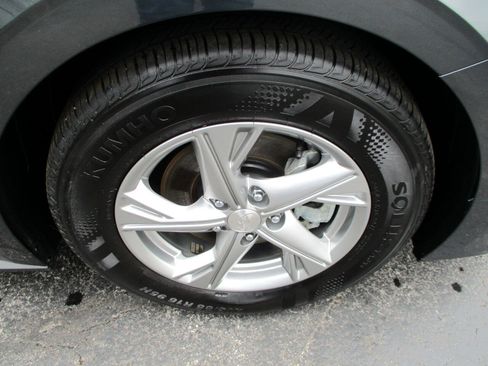 Used 2022 Hyundai Sonata SE w/ Cargo Package image 22