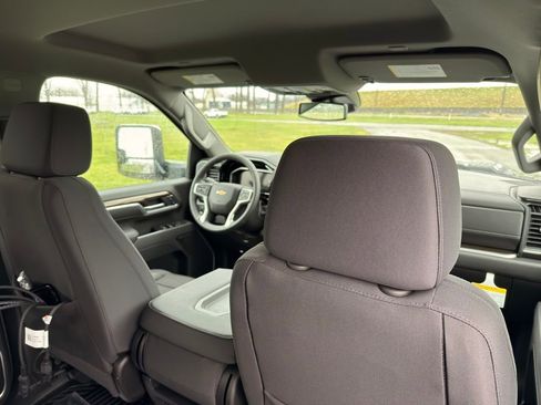 New 2026 Chevrolet Silverado 2500 LT w/ Z71 Chrome Sport Edition image 27