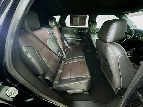 Used 2022 Chevrolet Blazer RS w/ Enhanced Convenience Package FWD image 11
