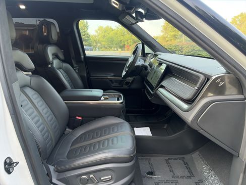 Used 2022 Rivian R1S Launch Edition AWD/4WD image 46