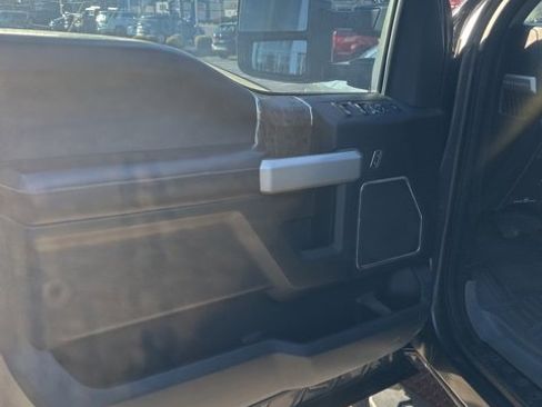 Used 2017 Ford F350 Lariat image 16