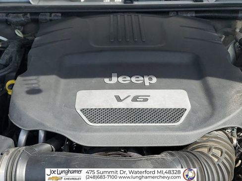 Used 2015 Jeep Wrangler Unlimited Rubicon AWD/4WD image 29
