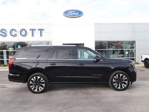 New 2025 Ford Expedition Max Platinum w/ Platinum Ultimate Package image 17