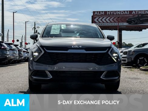 Used 2025 Kia Sportage LX FWD image 3