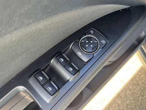 Used 2018 Ford Fusion SE w/ Equipment Group 201A image 11