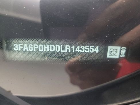 Used 2020 Ford Fusion SE FWD image 33