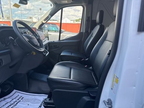 New 2025 Ford Transit 250 148 Medium Roof image 27